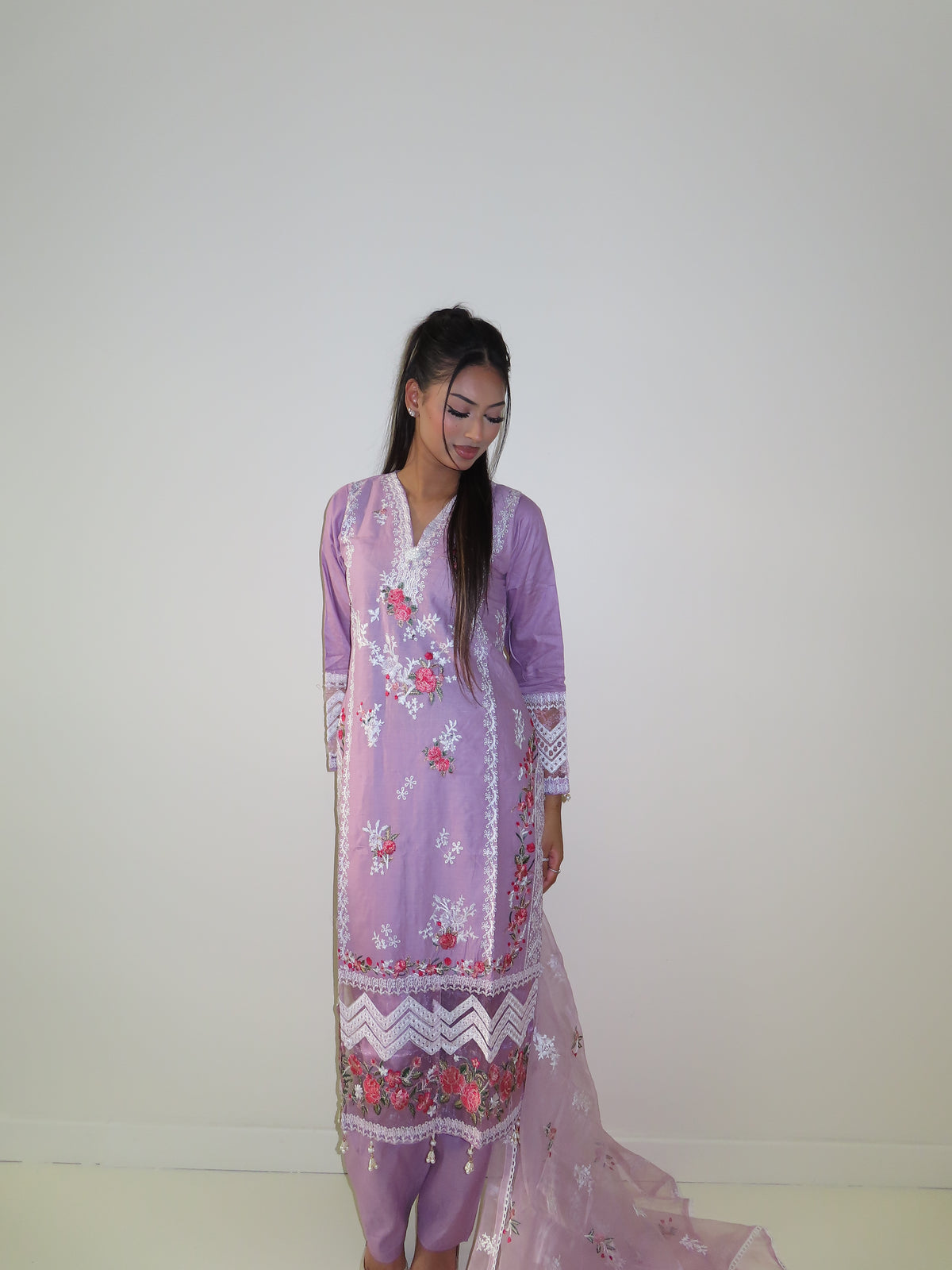 Lilac shalwar kameez