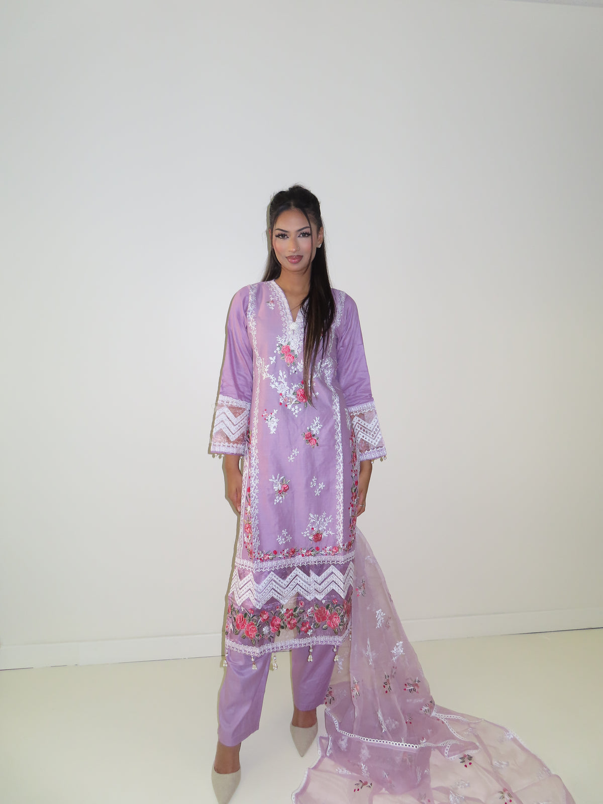 Lilac shalwar kameez