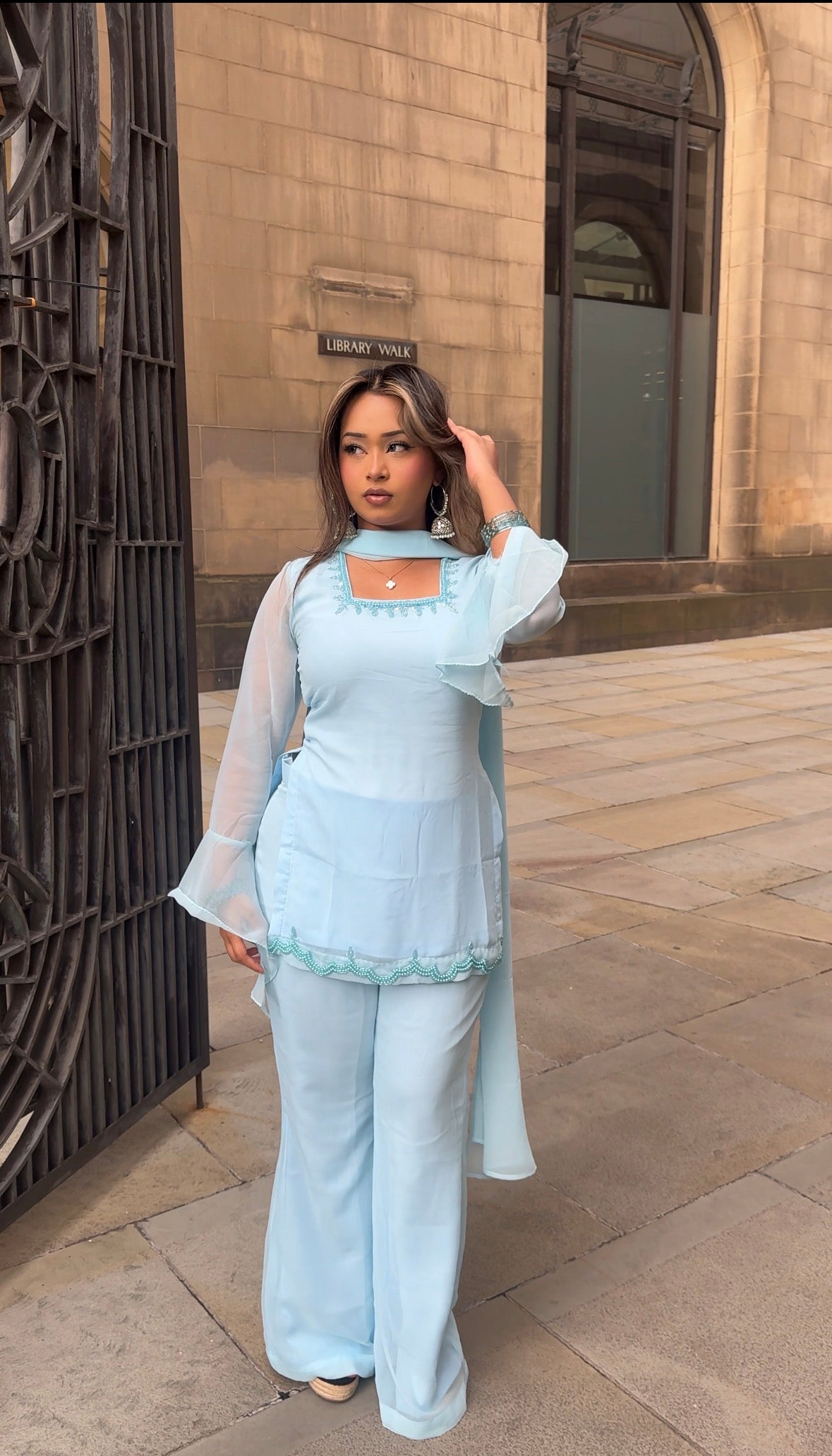Priya (blue)