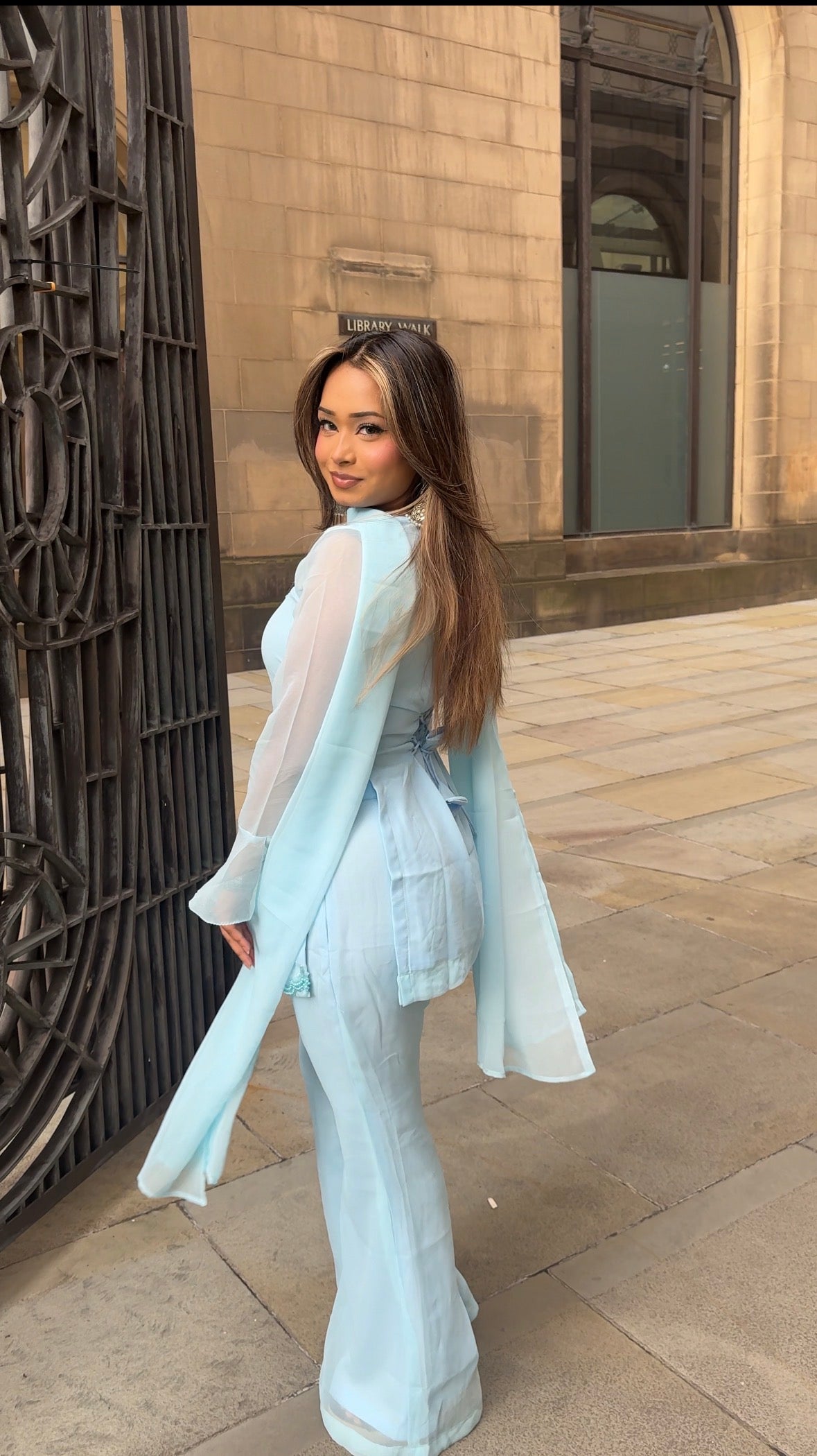 Priya (blue)